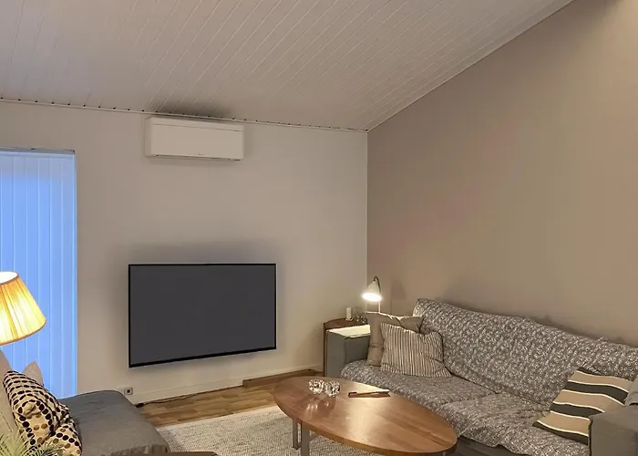 Awesome In Kirke Hyllinge With Wifi